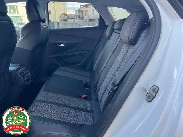 PEUGEOT 3008 BlueHDi 130 S&S Allure