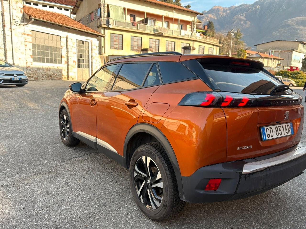 Peugeot 2008 Allure 2020 – Benzina, Unico Proprietario, Garanzia 12 Mesi!