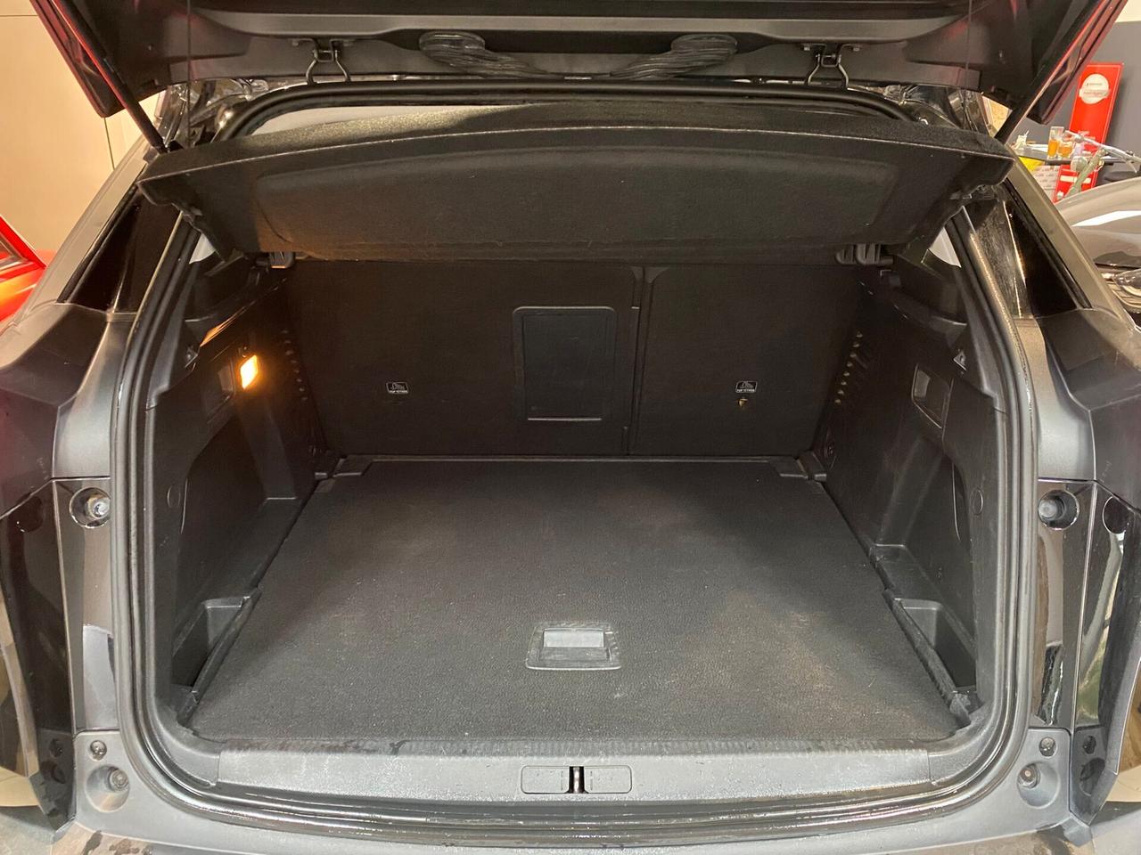 Peugeot 3008 BlueHDi 130 S&S Business