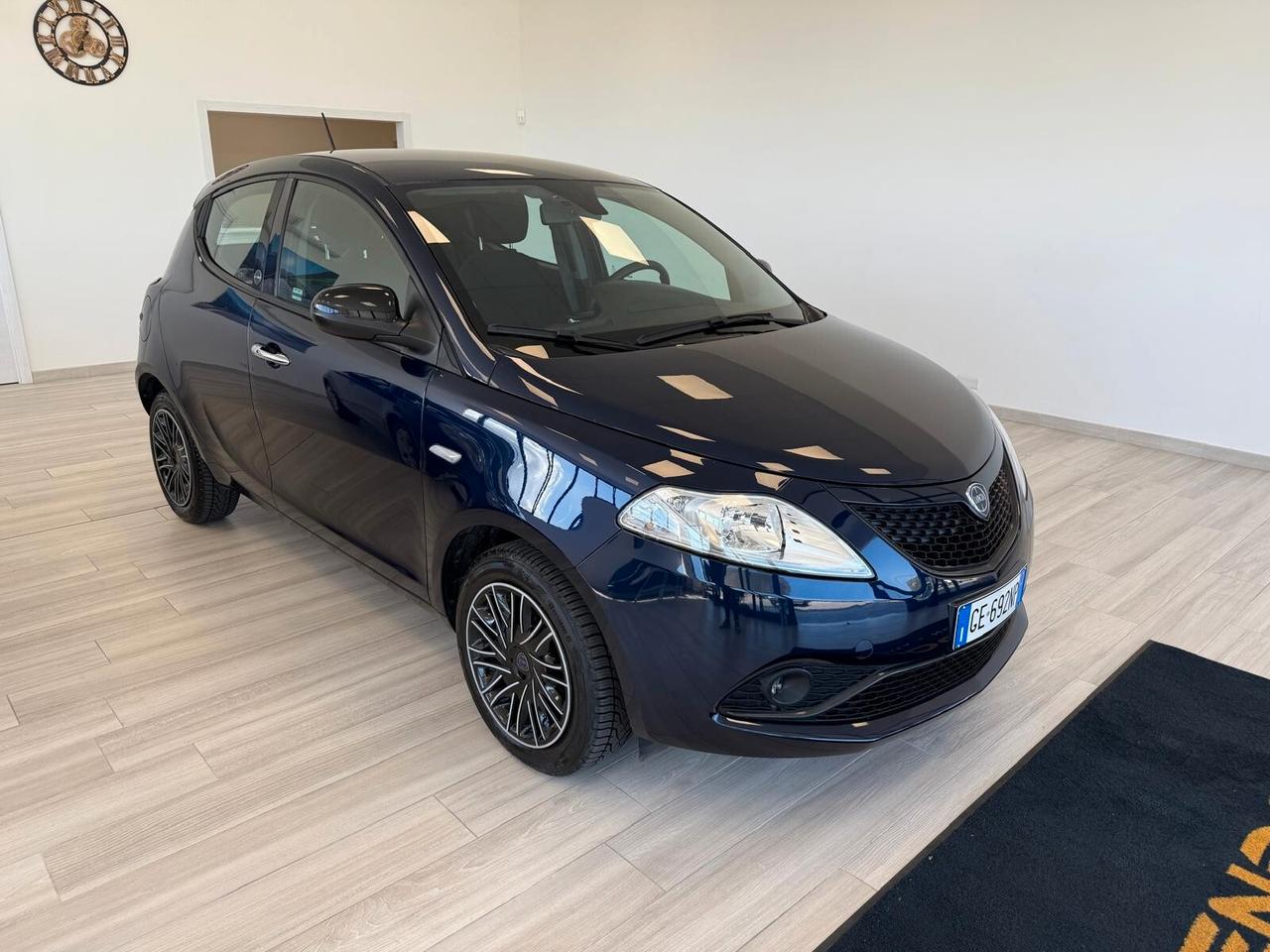 Lancia Ypsilon 1.0 Hybrid Ecochic Gold 5 porte S&S Firefly