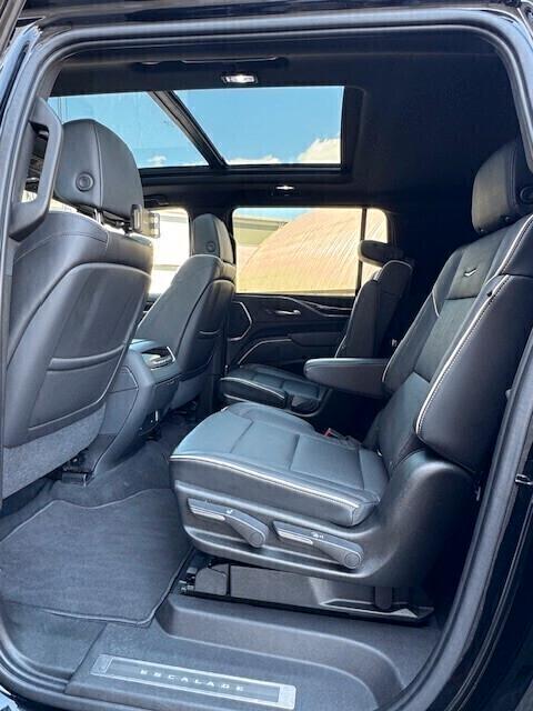 CADILLAC ESCALADE ESV 4x4 SPORT