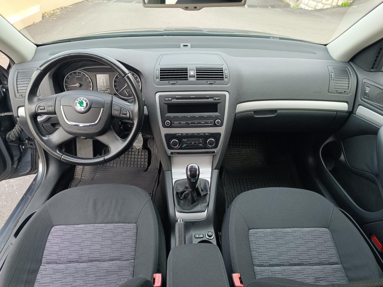Skoda Octavia 1.6 TDI CR F.AP. Wagon Executive
