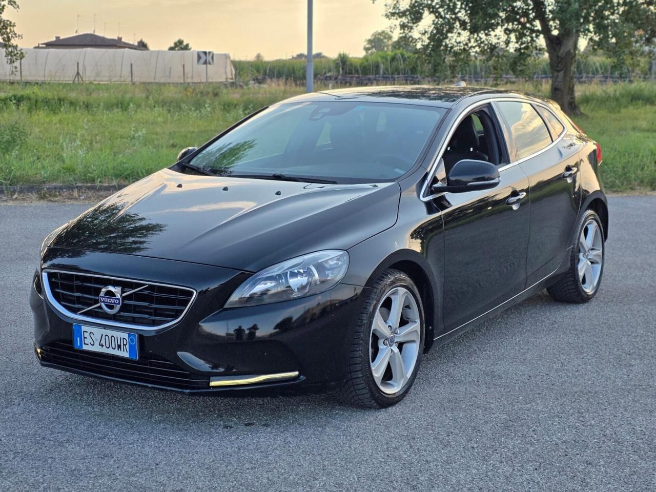 Volvo V40 1.6 diesel 2013 Neo Patentati