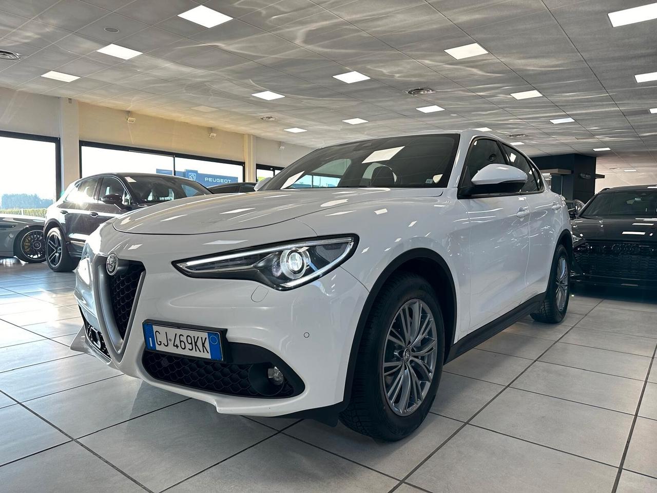 Alfa Romeo Stelvio 2.2 Turbodiesel 160 CV AT8 RWD