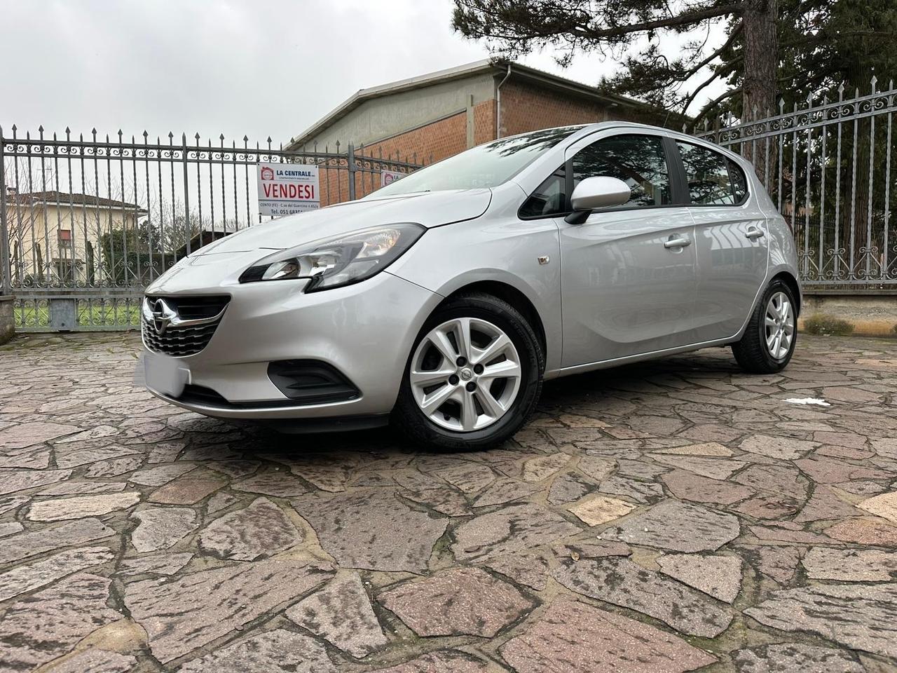 Opel Corsa 1.2 85CV 3 porte GPL-TECH b-color