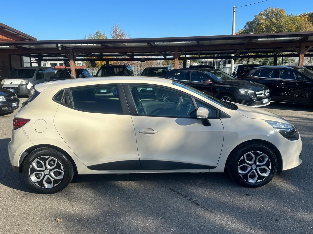 Renault Clio dCi 8V 75 CV Start&Stop 5 porte Energy Duel