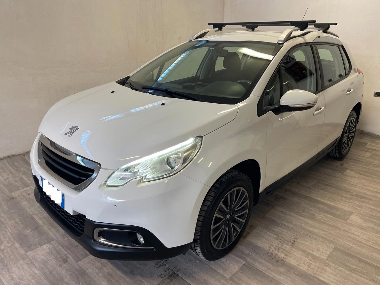 Peugeot 2008 1.2 82 CV PureTech Allure Full Neopatentati