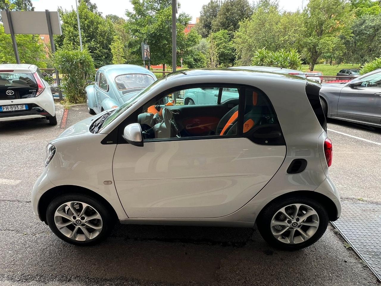 Smart fortwo coupe Fortwo 1.0 Passion 71cv twinamic *Promo SD 2026*