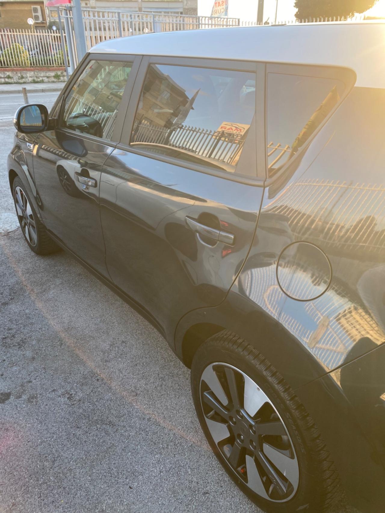 Kia Soul 1.6 CRDi 2017 Full Navi Led