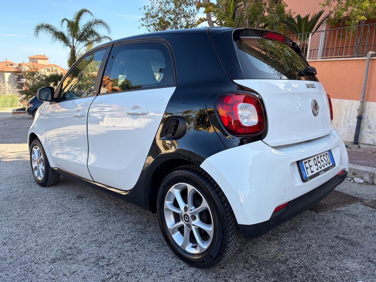 Smart ForFour 1.0 passion unico proprietario !!!
