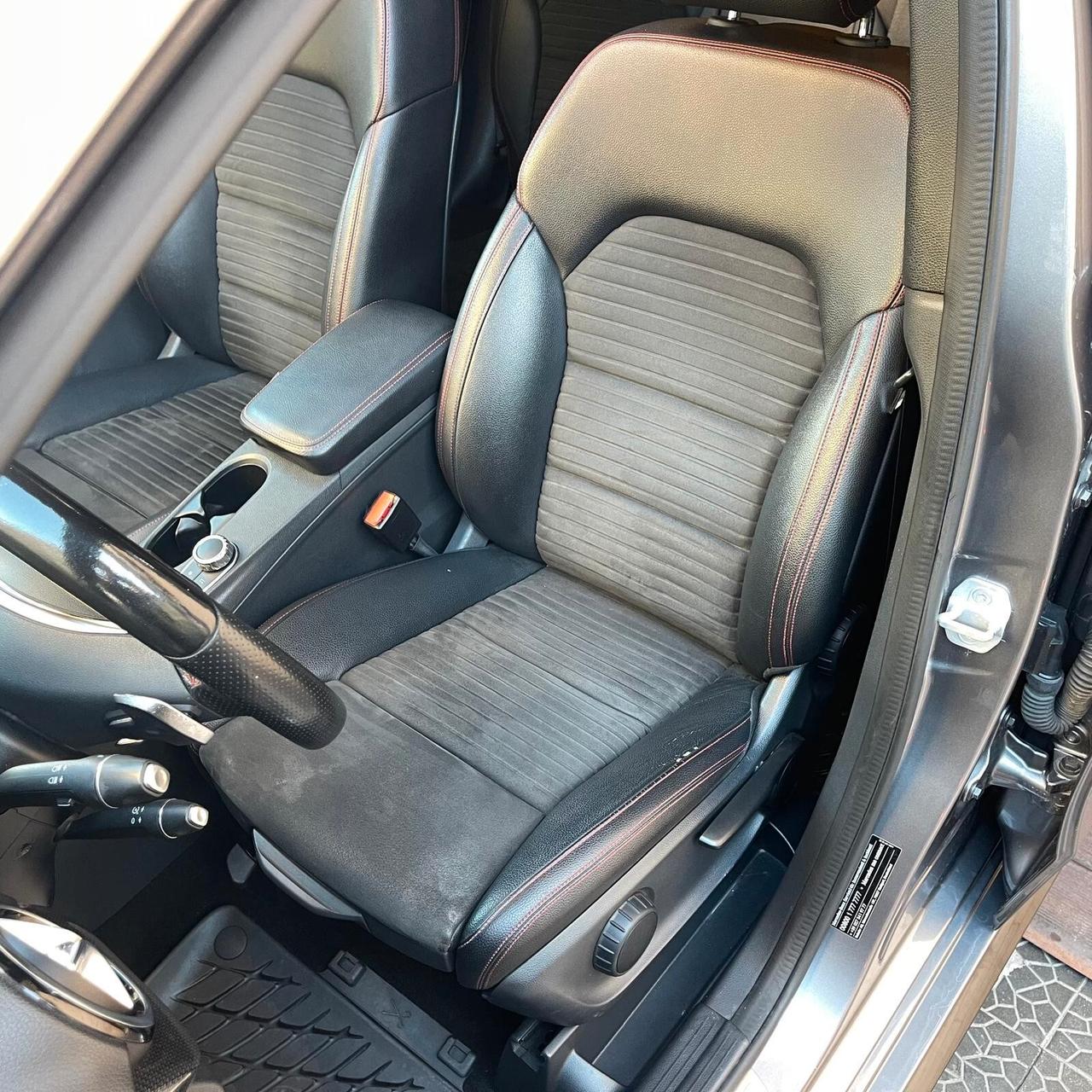 Mercedes-Benz B 200 d Automatic Premium