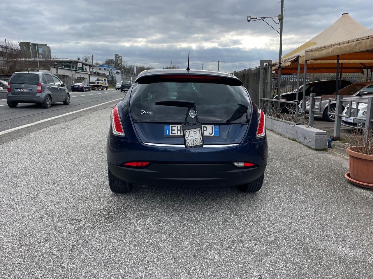 Lancia Delta 1.6 MJT DPF Silver