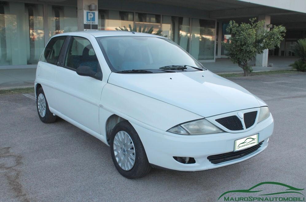Lancia Ypsilon 1.2 ELEFANTINO BLU NEOPATENTATI