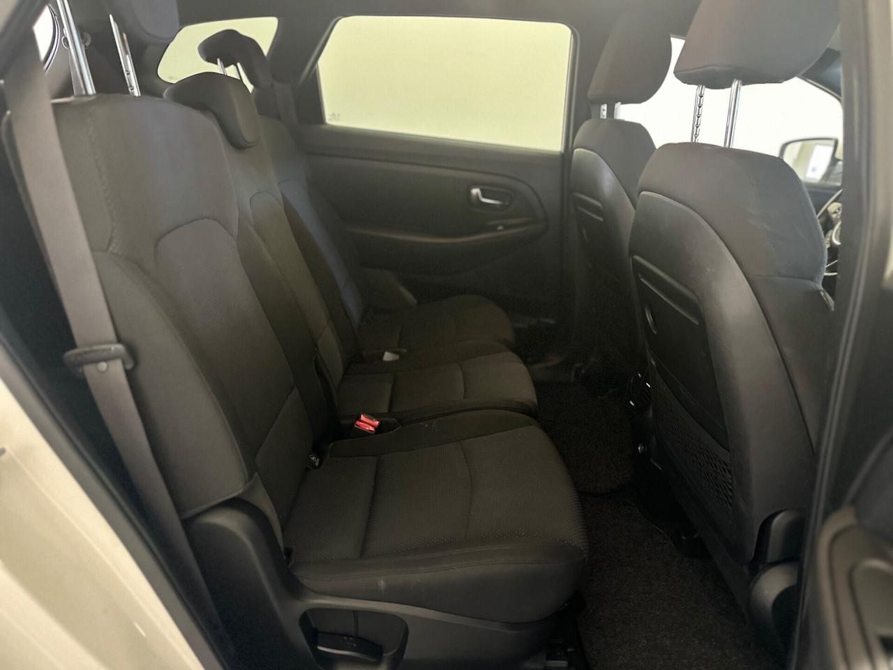 Kia Carens 1.7 CRDi 115 CV Class 7 POSTI GANCIO TRAINO