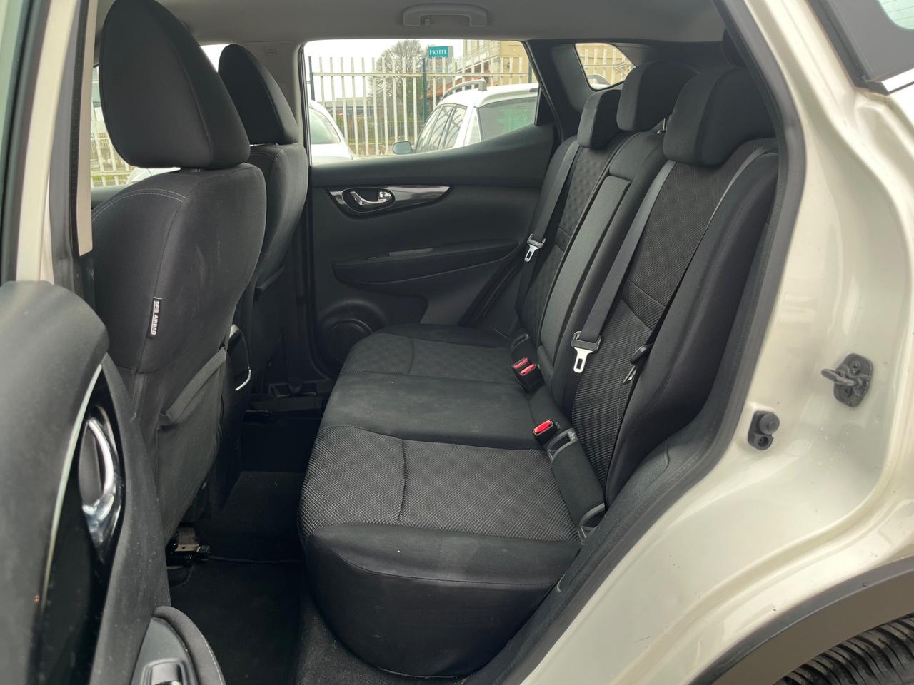 Nissan Qashqai 1.5 dCi Visia