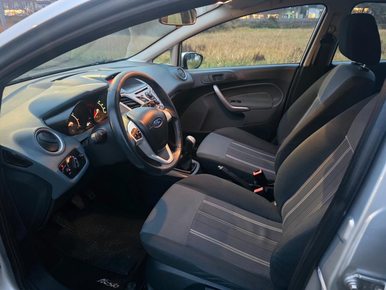 Ford Fiesta 1.2 Benzina con GARANZIA-NEOPATENTATI
