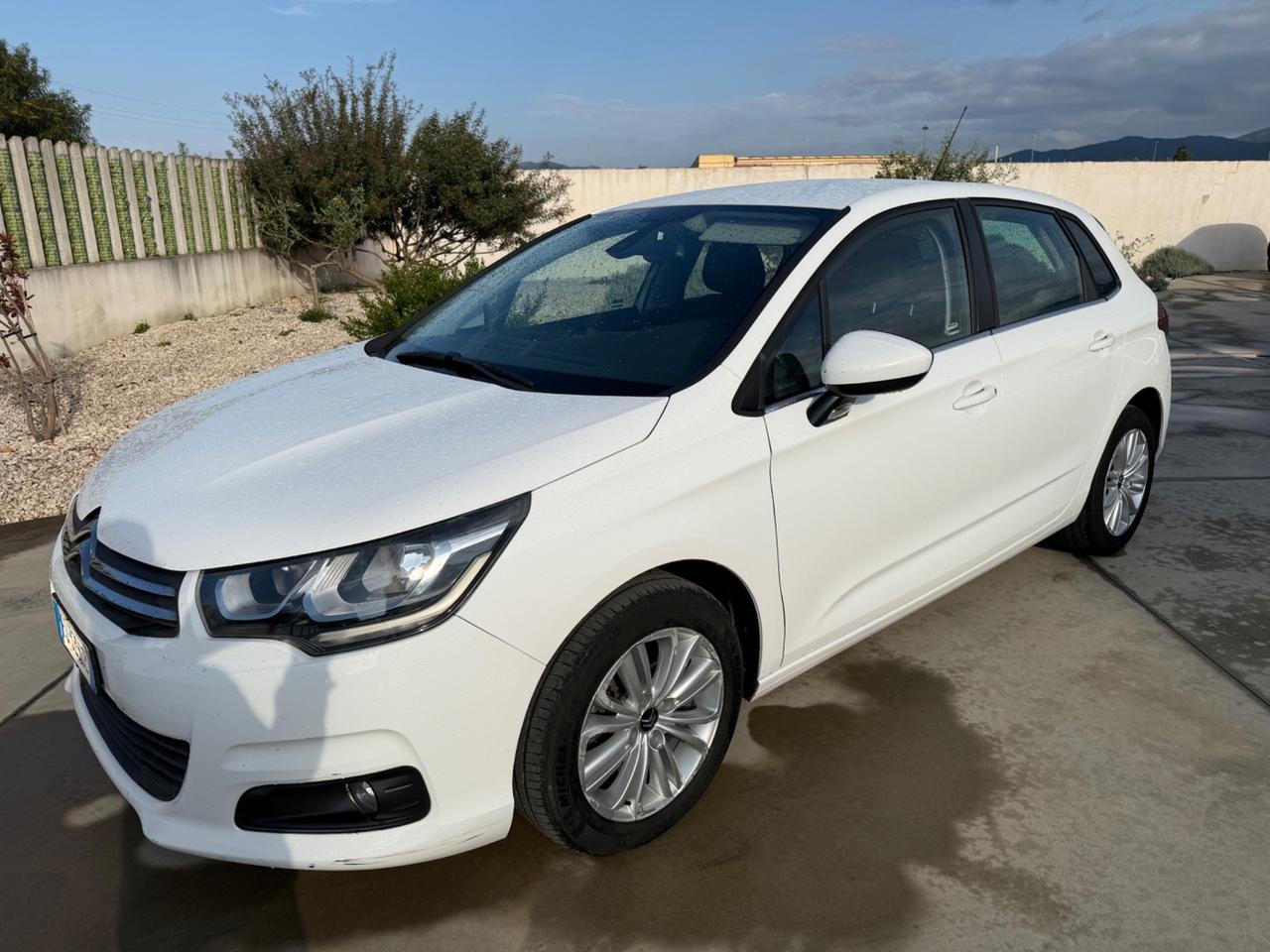 Citroen C4 1.6 BlueHDi 100cv Feel 2016