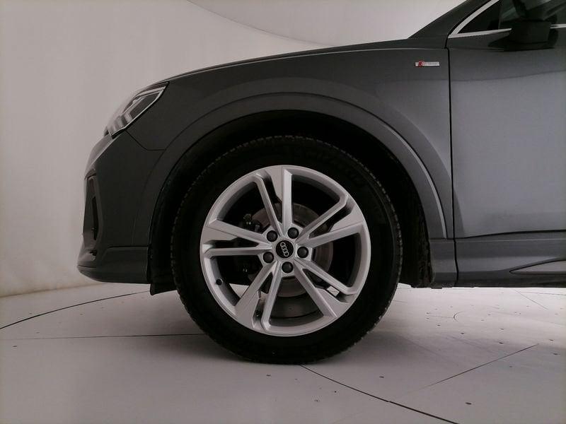 Audi Q3 35 2.0 tdi S line edition s-tronic