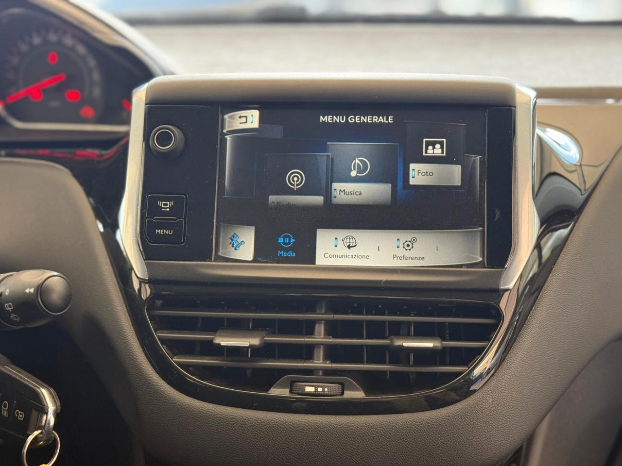 Peugeot 208 1.6 e-HDi 92 CV Stop&Start 5 porte Allure