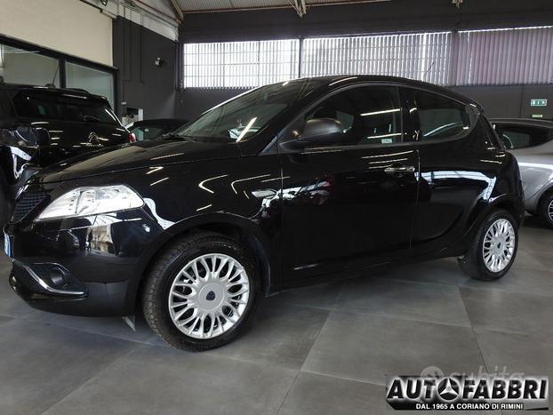 LANCIA - Ypsilon - 1.2 69 CV 5 porte Elefantino