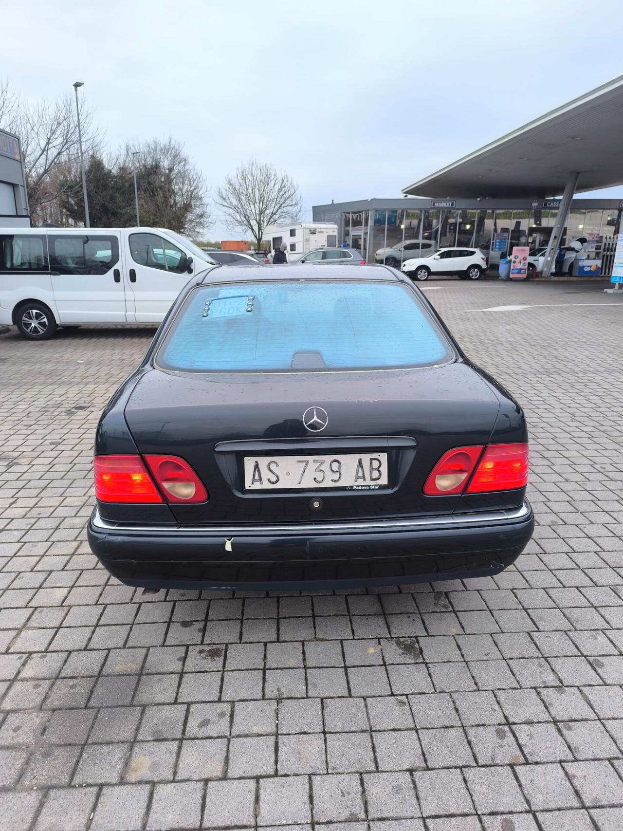 Mercedes-benz E 200 cat Avantgarde