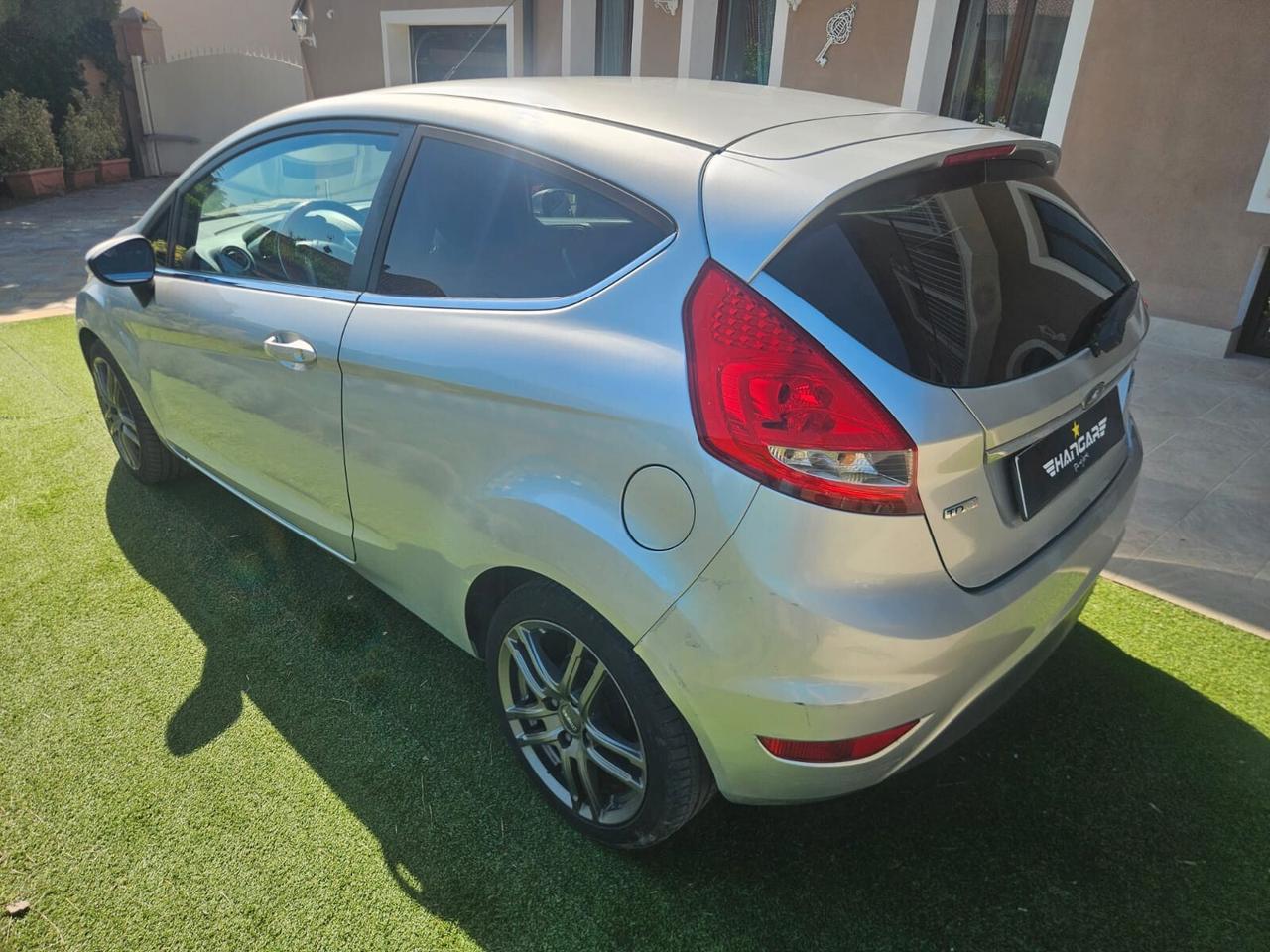 Ford Fiesta 1.4 TDCi 68CV 3 porte Titanium