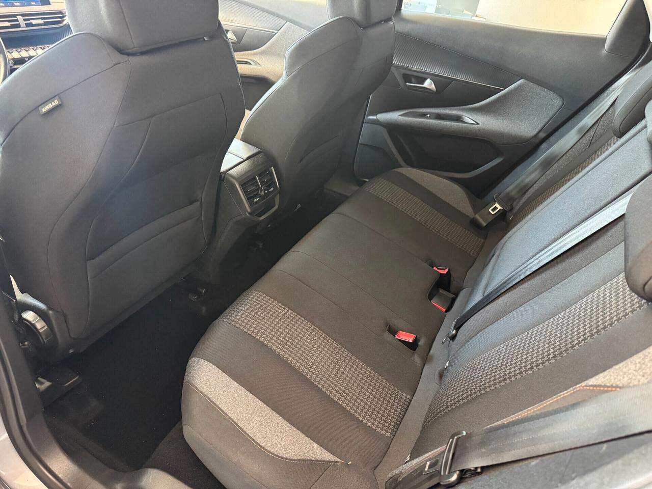 Peugeot 3008 BlueHDi 130Cv - 2020