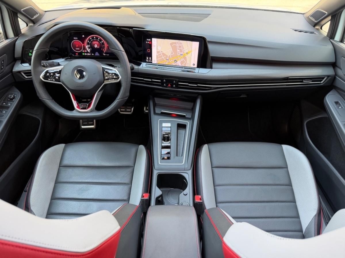 Volkswagen Golf 8 GTI 2.0 TSI 245CV