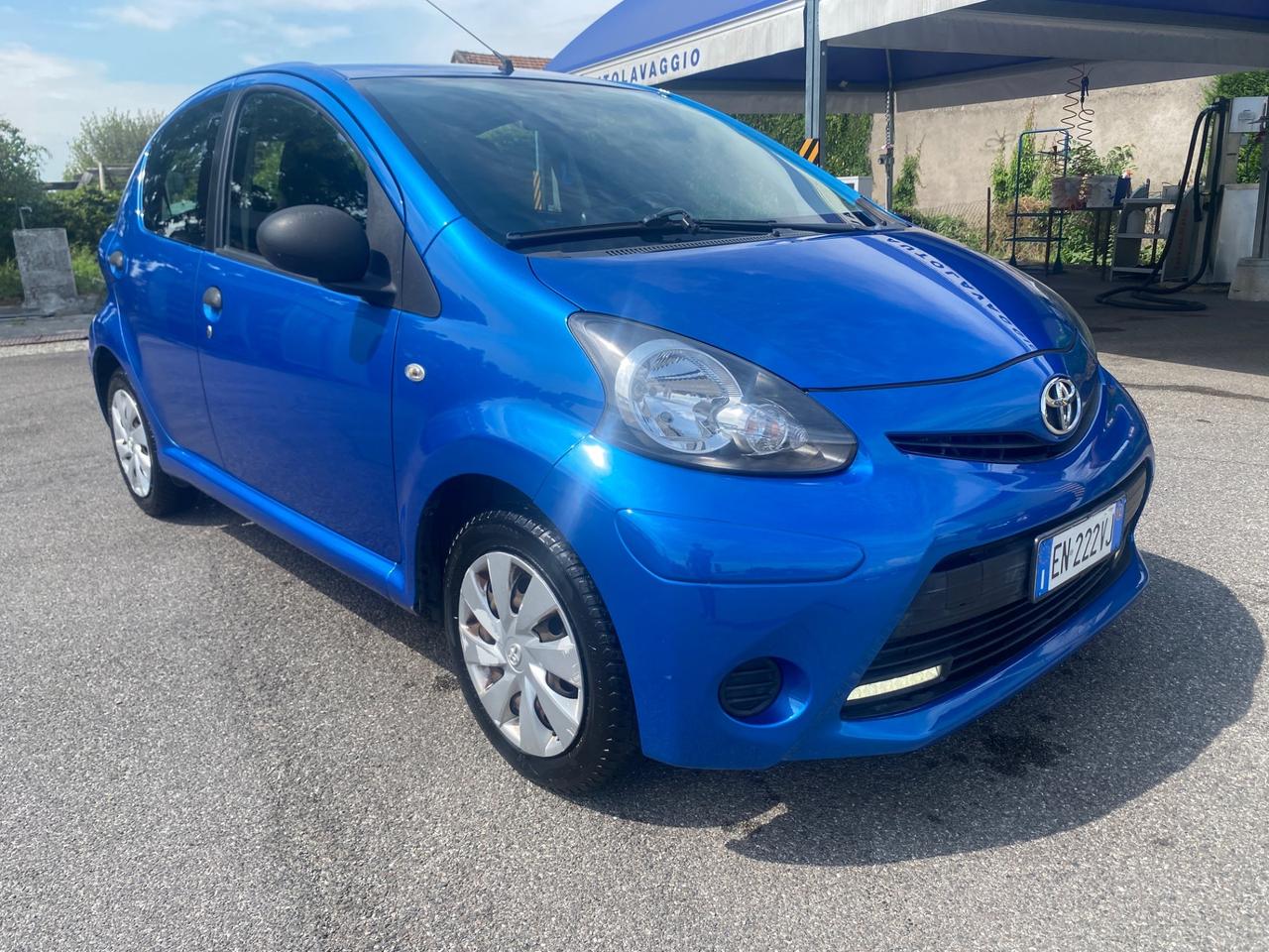 Toyota Aygo 1.0 12V VVT-i 5 porte Active Connect
