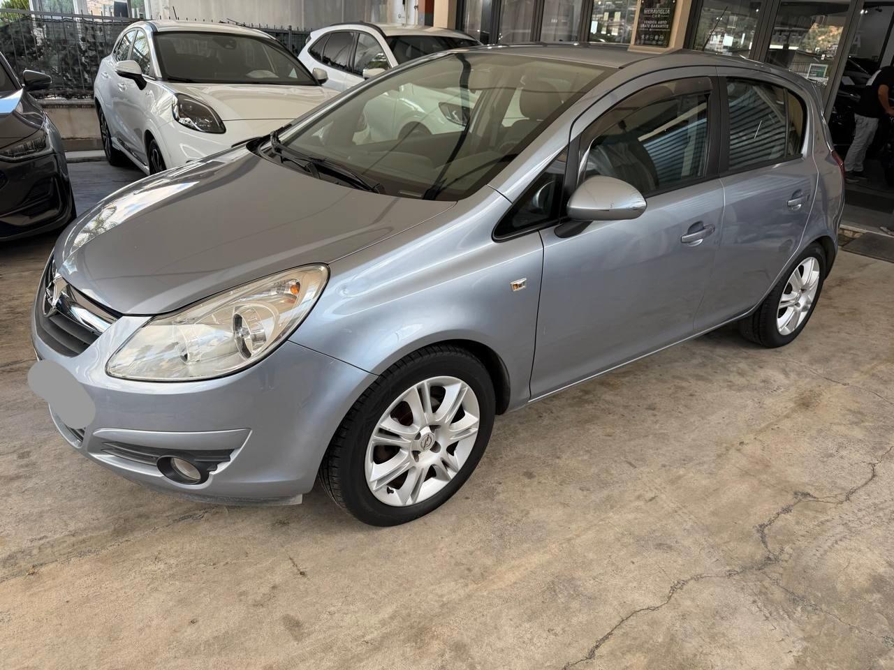 Opel Corsa 2010 1.3 75 5pt Targhe nuove
