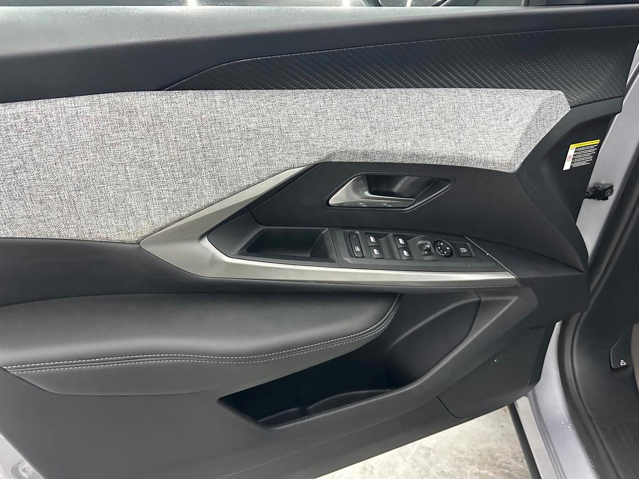Peugeot 3008 1.2 hybrid Allure 145cv e-dcs6