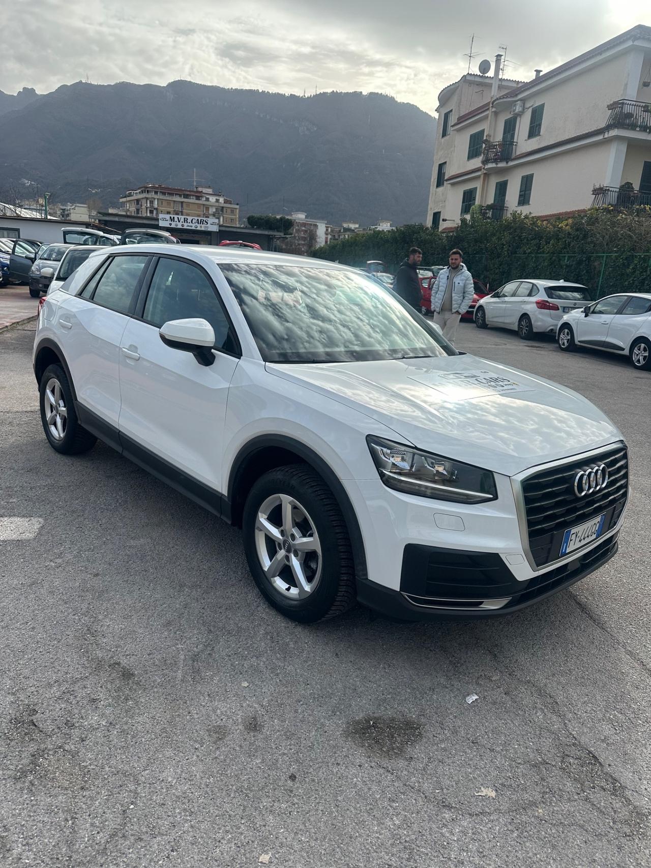 Audi Q2 30 TDI S tronic Identity Black