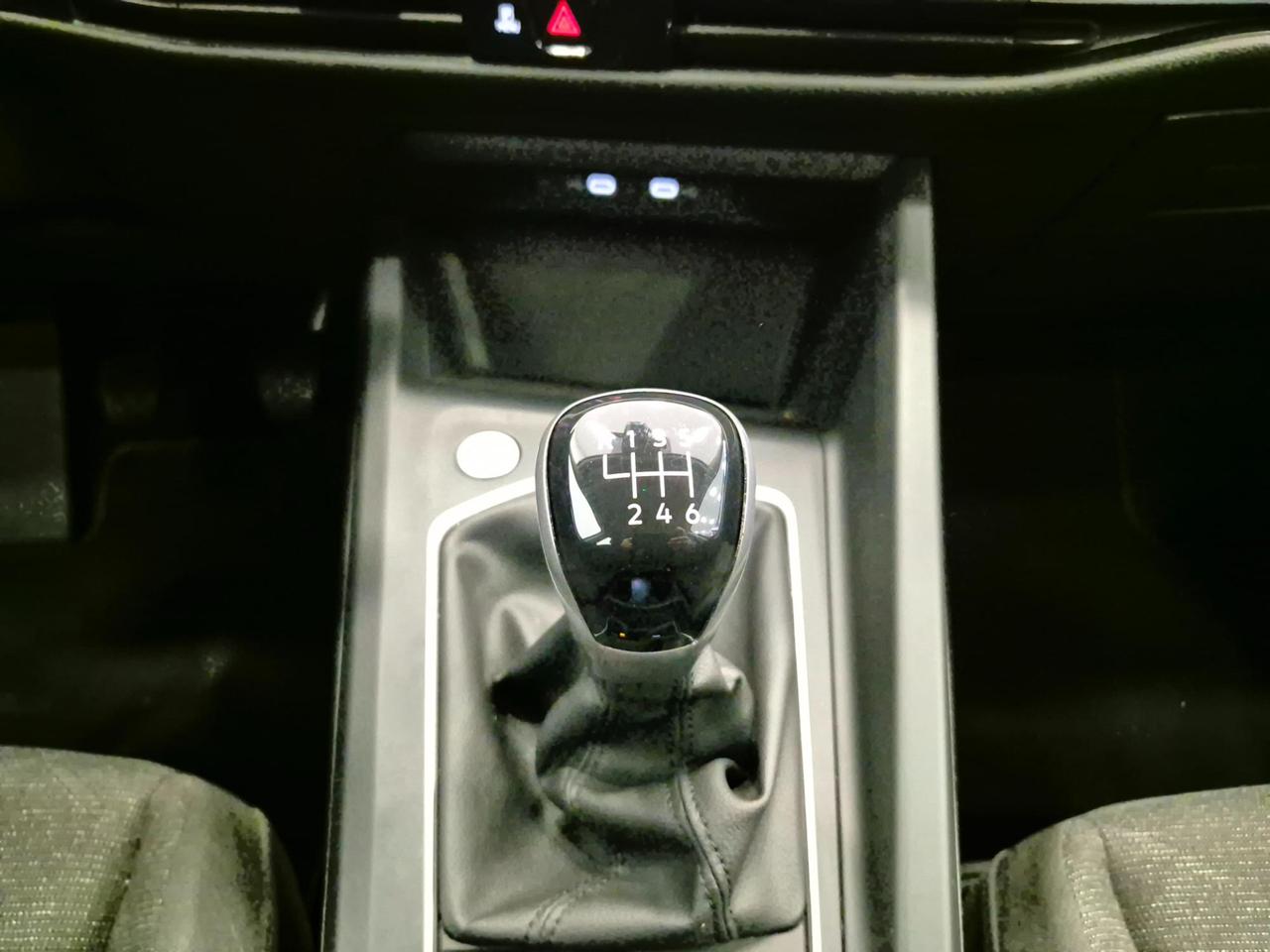 VOLKSWAGEN Golf 1.0 TSI EVO Life Business - NEOPATENTATI - Cam - Carplay