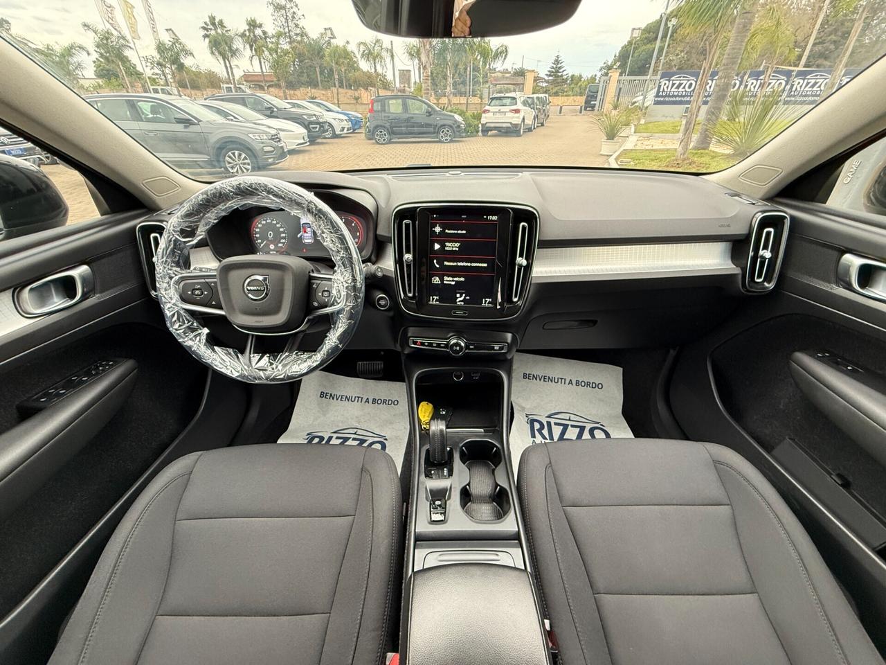 Volvo XC40 D3 AWD Geartronic Momentum MY21