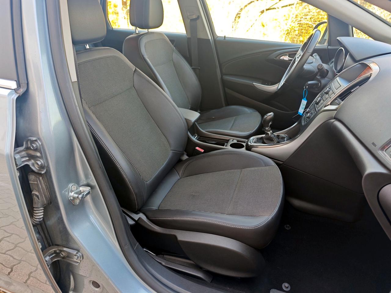 Opel Astra 1.4 Turbo 5 porte Cosmo