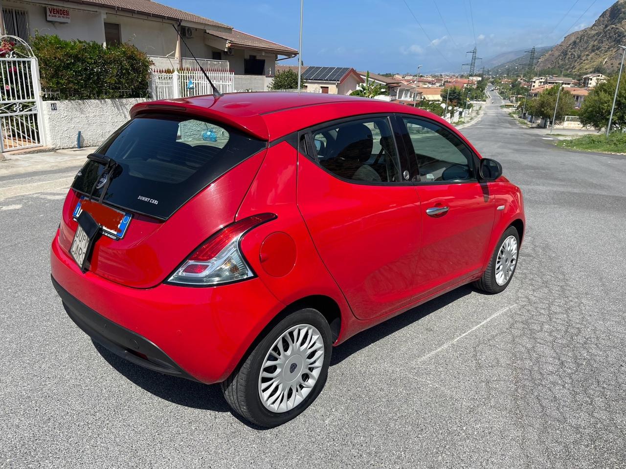 Lancia Ypsilon 1.2 69 CV 5 porte GPL Ecochic Gold