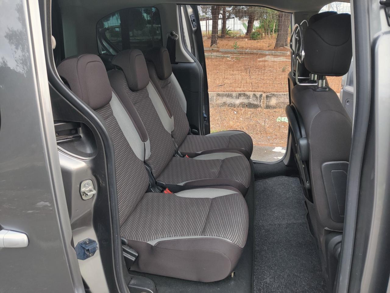 Peugeot Partner Tepee 1.6 HDi 112CV Outdoor
