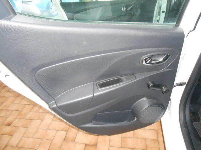 RENAULT Clio 1.2 75CV 5 porte Wave