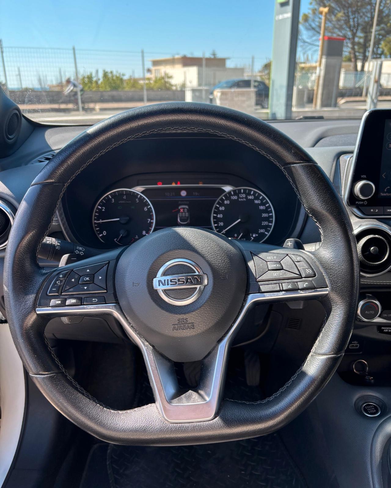Nissan Juke 1.0 DIG-T 114 CV DCT N-Connecta