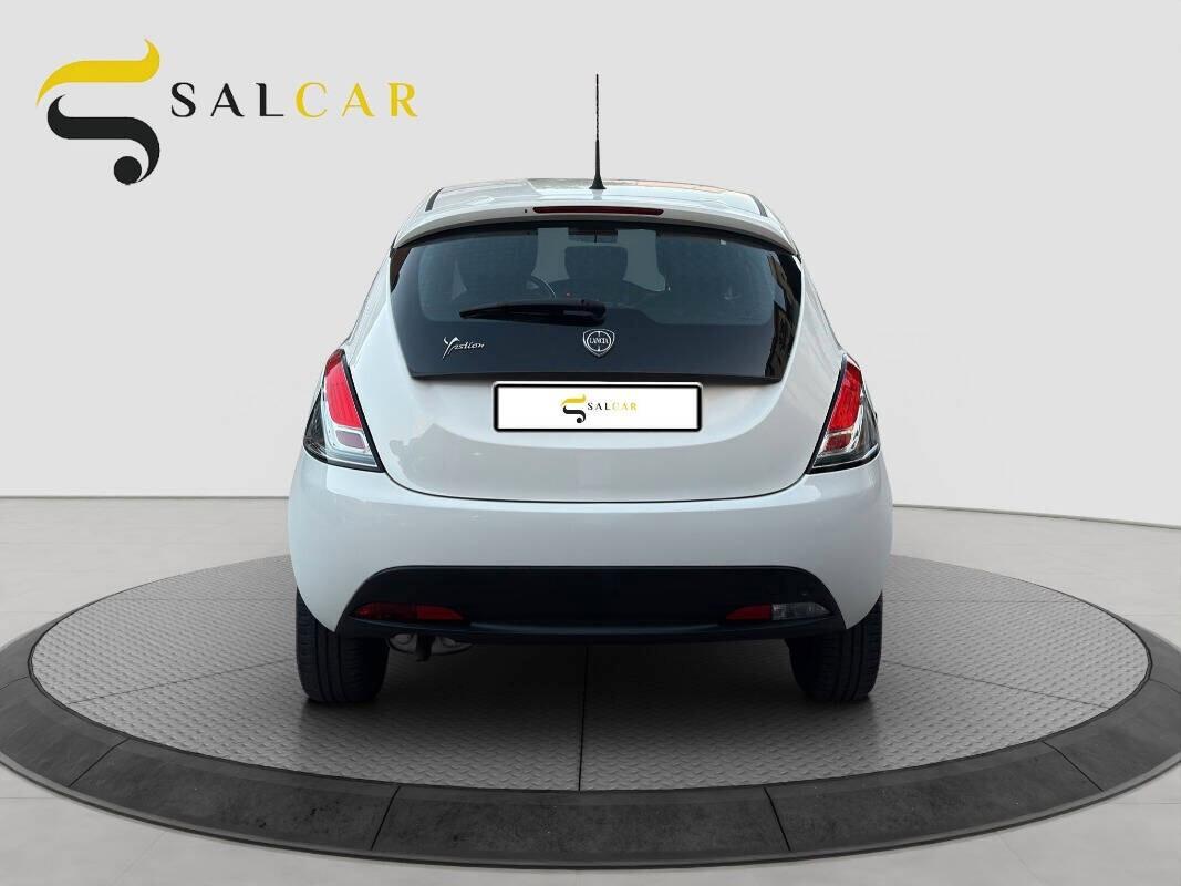Lancia Ypsilon 1.2 benzina 69 CV 5 porte Elefantino Blu 2019