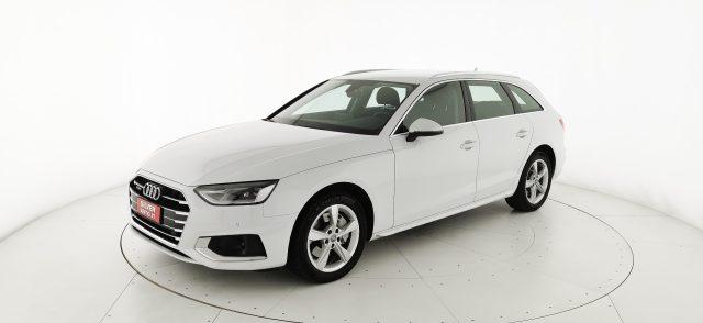 AUDI A4 Avant 40 TDI quattro S tronic Business Advanced