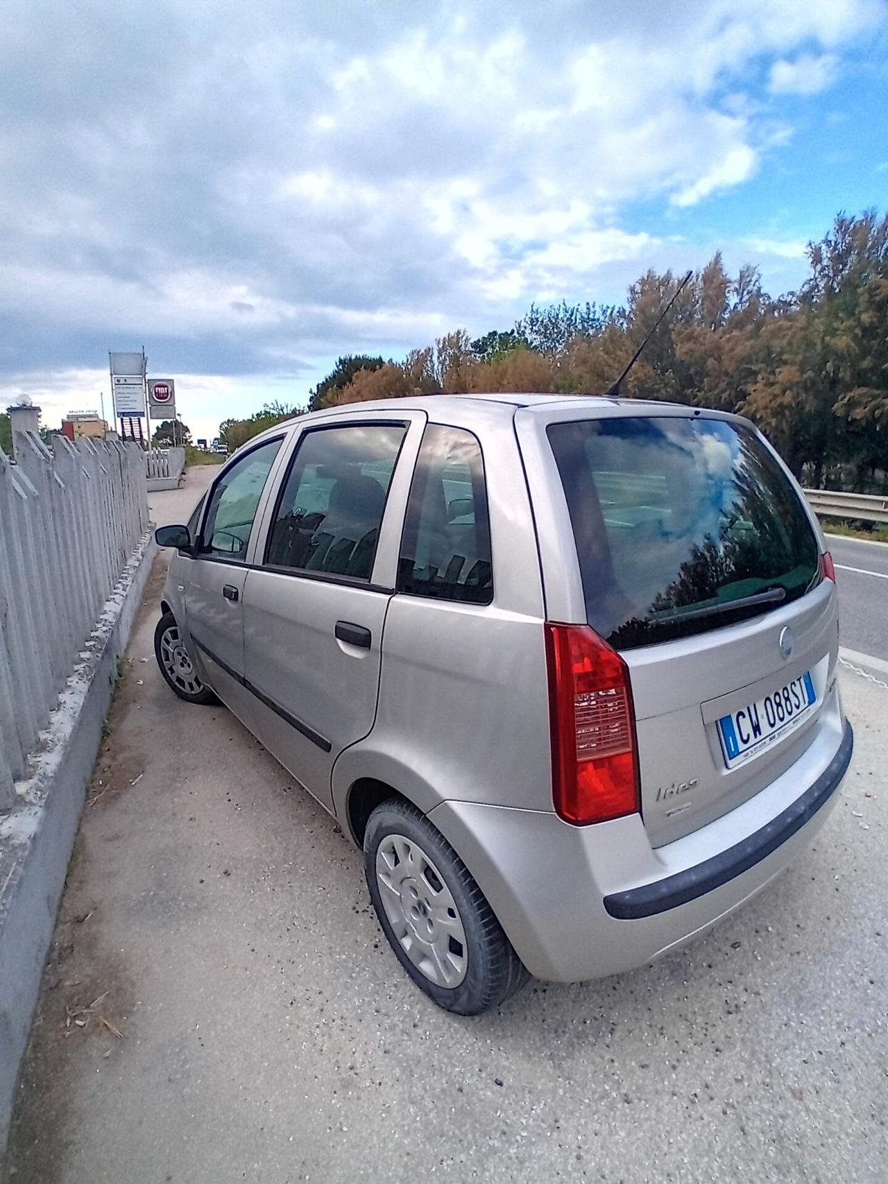 Fiat Idea autocarro