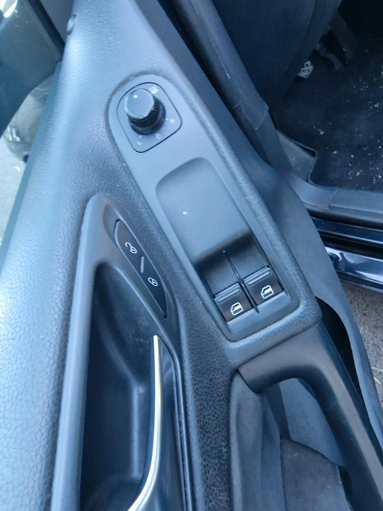 Volkswagen Golf 2.0 TDI 110CV Gancio traino