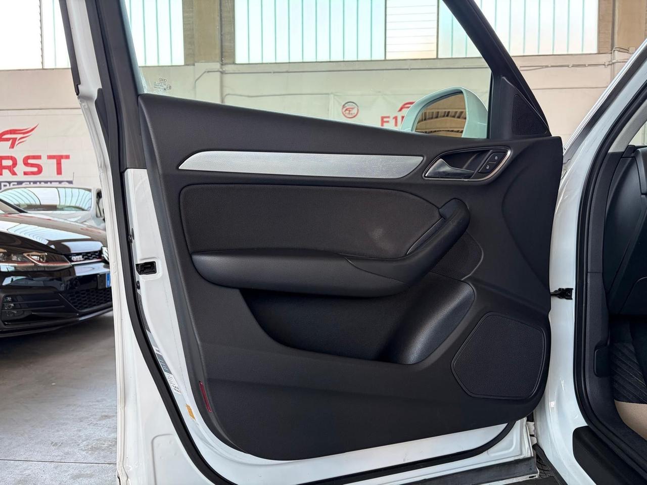 Audi Q3 2.0 TDI 177 CV quattro S tronic Business