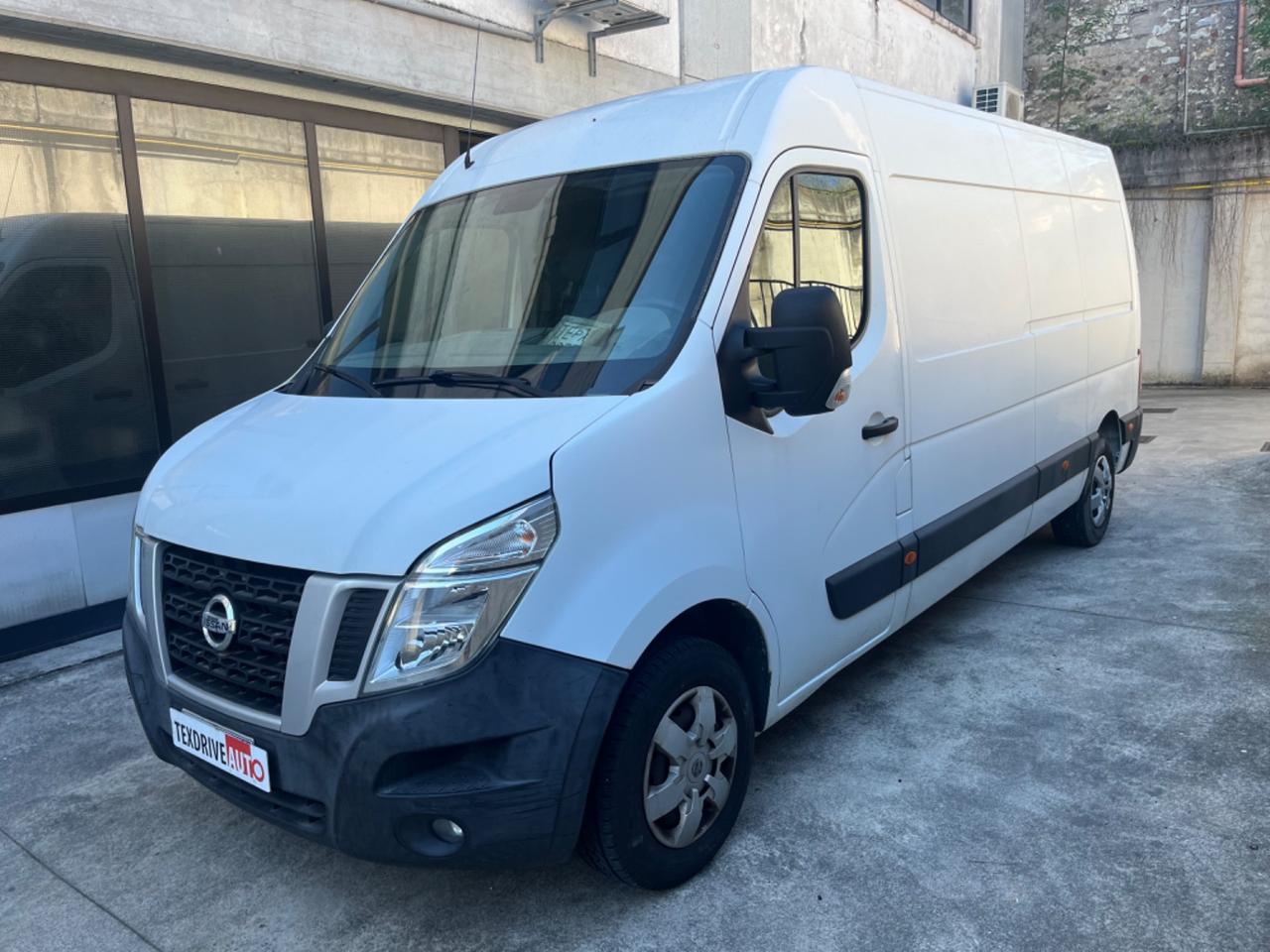 Nissan NV400