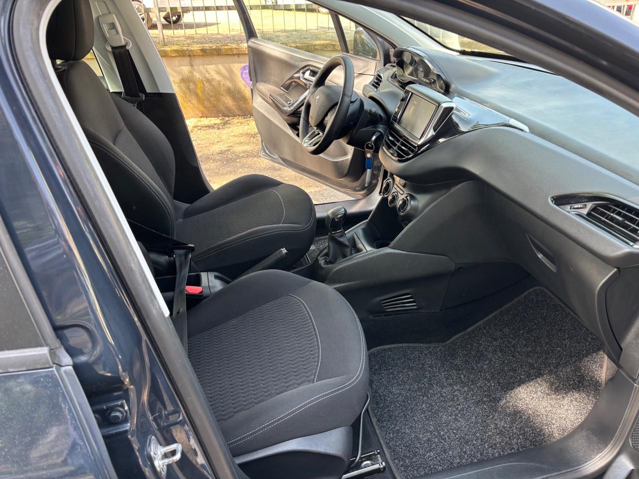 Peugeot 208 PureTech 82 5 porte Allure