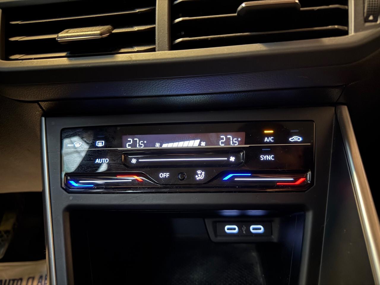 VOLKSWAGEN POLO 1.0 TSI 5p. 95 cv turbo NEOPATENTATI