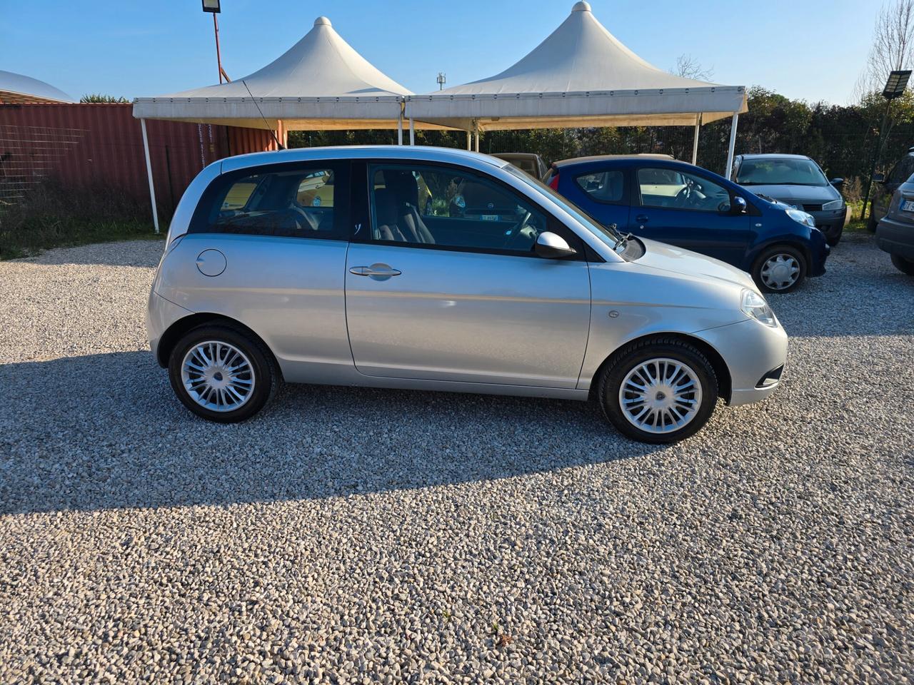 Lancia Ypsilon 1.3 MJT 75 CV Argento