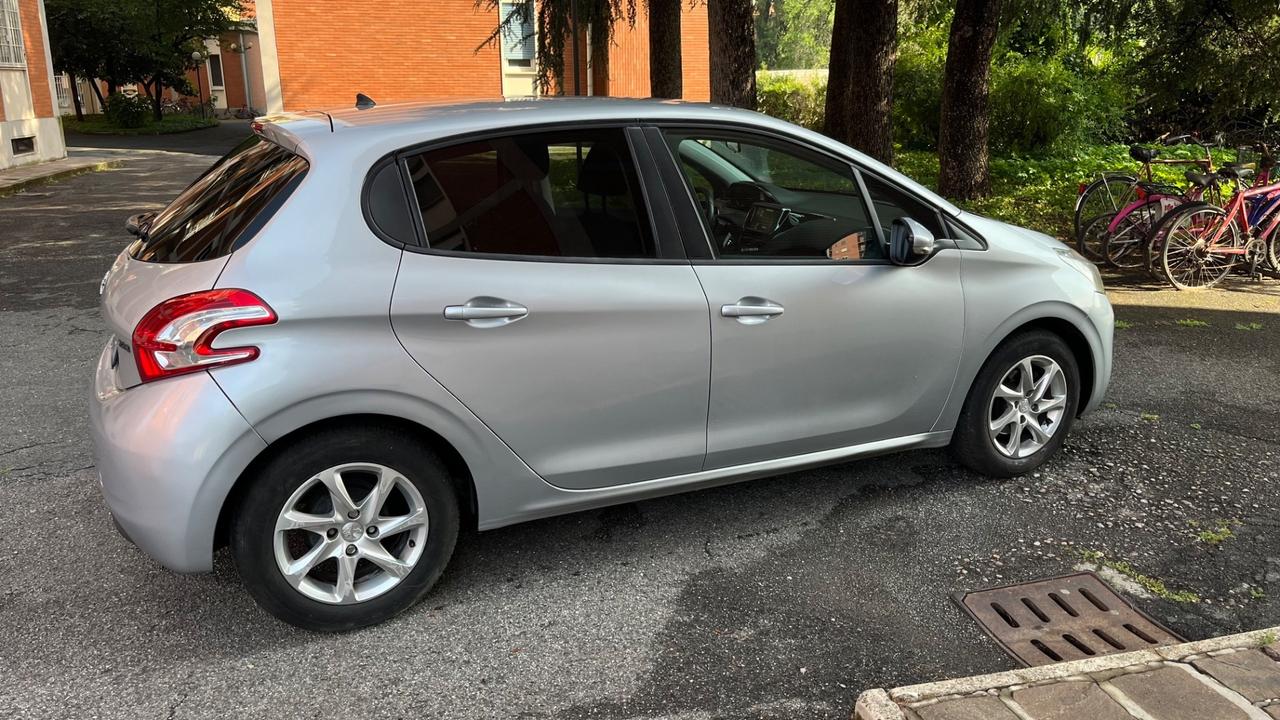 Peugeot 208 1.2 VTi 82 CV 5 porte Active