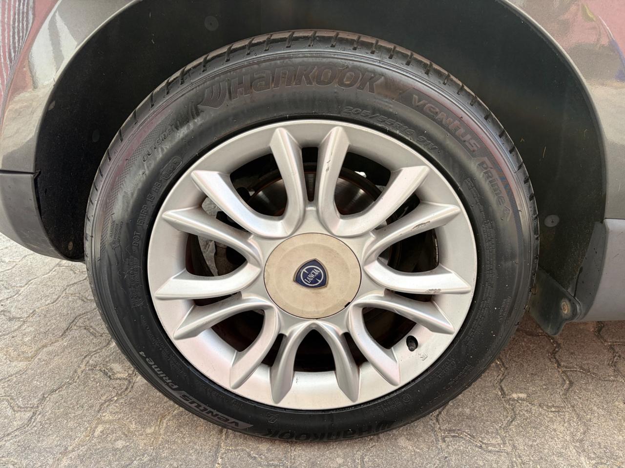 Lancia Delta 1.6 MJT Gold - 2012